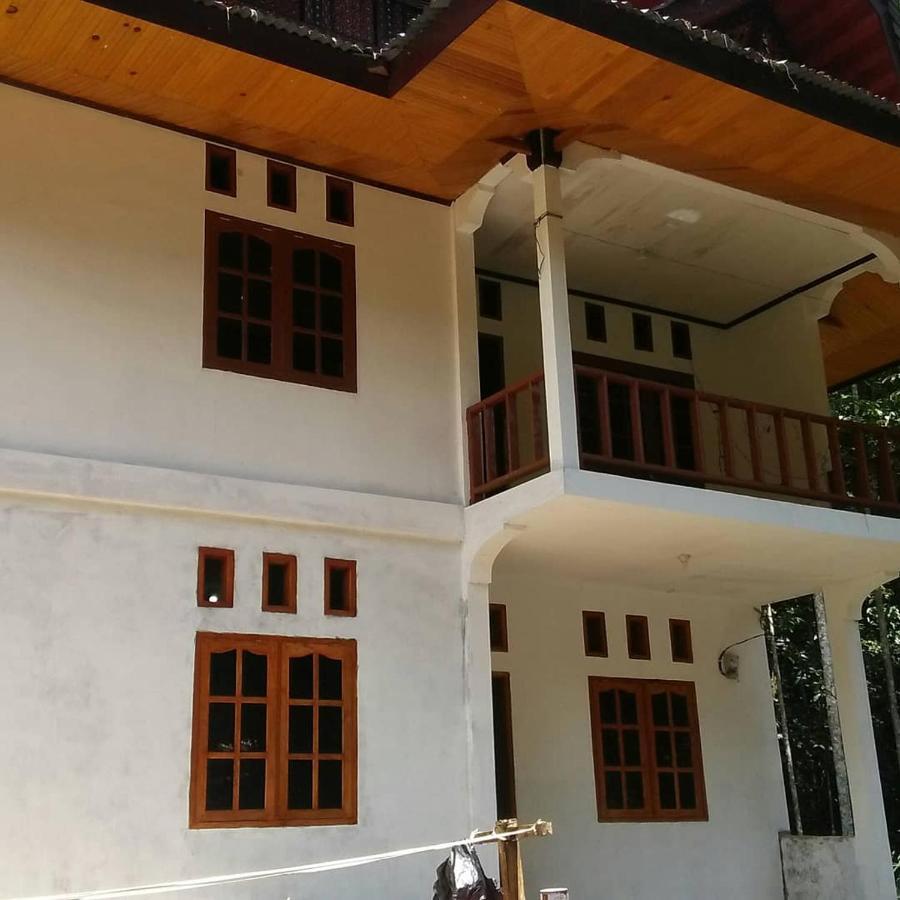 Sugi House Toraja - Villa Penginapan Sewa Harian Рантепао Екстериор снимка